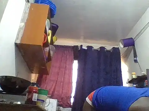 yourdreamgirlT live