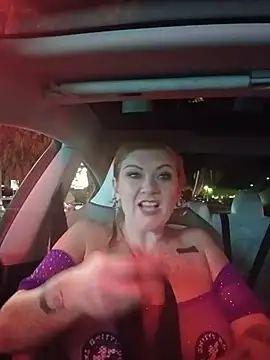 nakedgarbageperson live