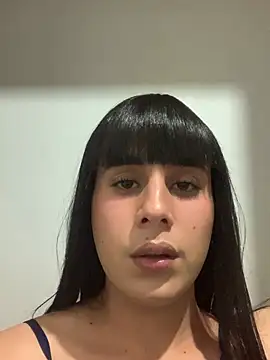 camila_ruiz1923 live