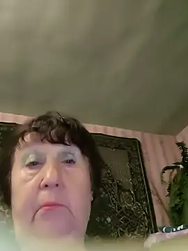 CrystalLime6411 live