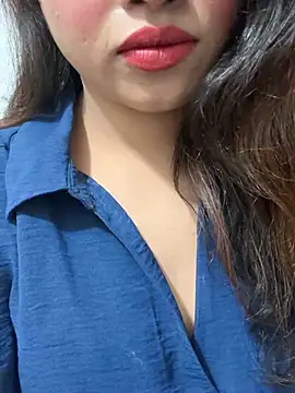 Yours_riya11 live