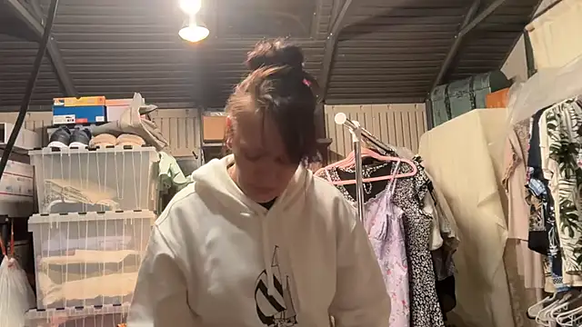Ariya_Sinz_XoXo live