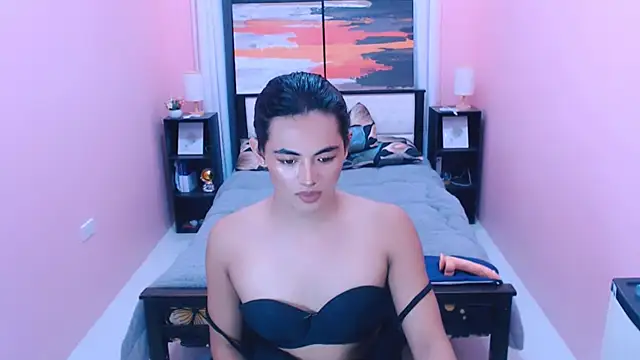 MiamoreAmara69 live