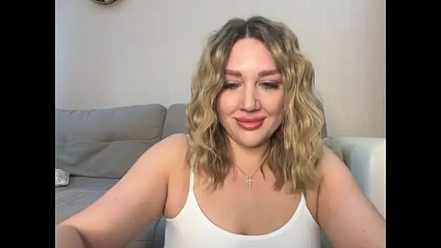 VickyLove047 live