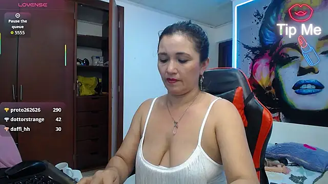 noelia_milf19 live