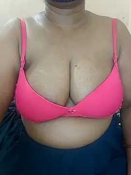 MISS-LOVEV live