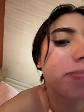 Catyloves live