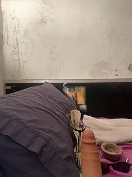 crisfootlicker live