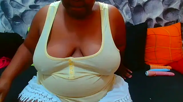 AfricanBigAssxx98 live