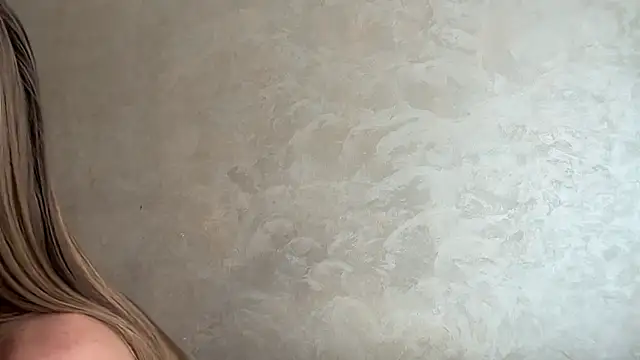 CaitlinaJayne23 live