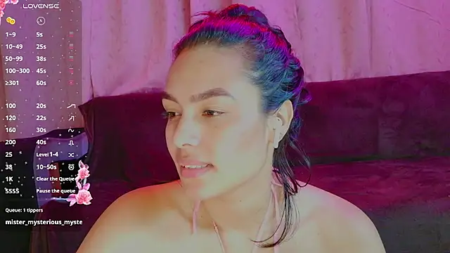 joyshe__vergara live