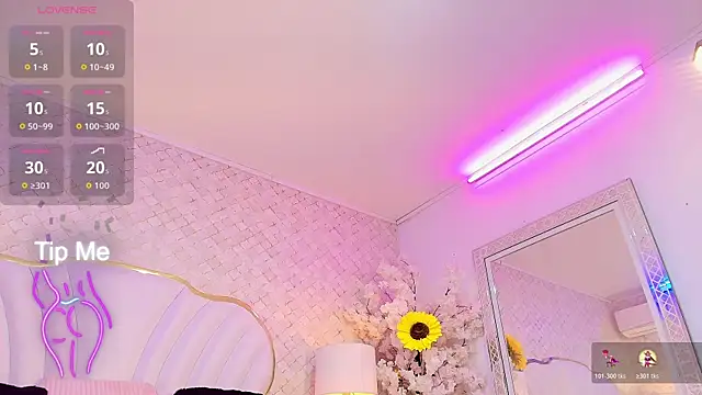 YazminJenner live
