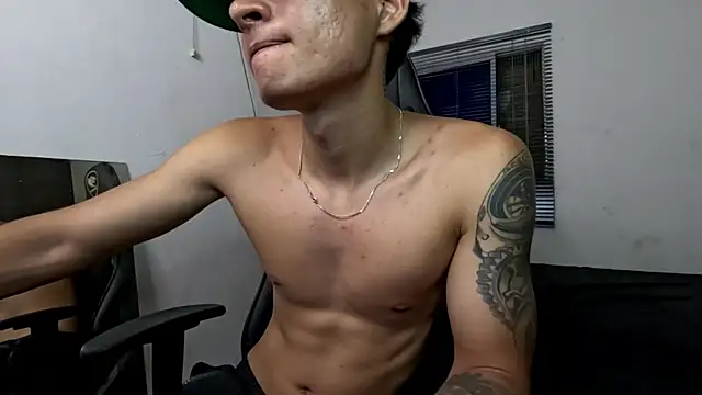 Andrew_Trivel live
