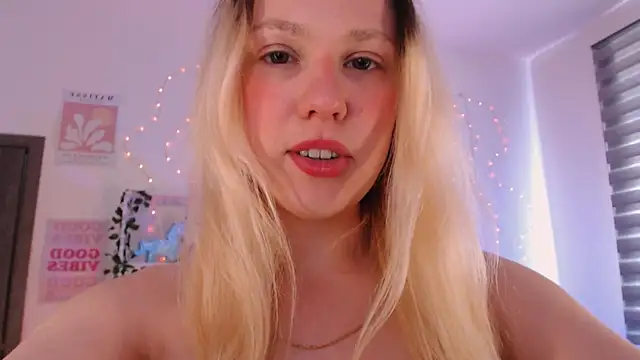 Betty_Vega live