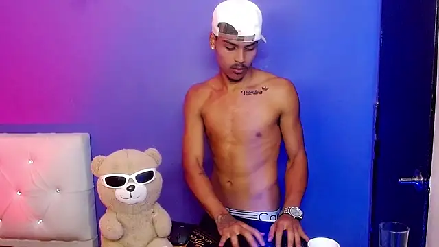 Angel_foxc13 live