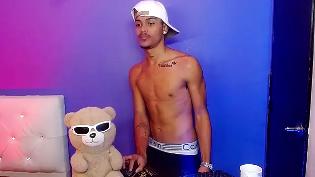 Angel_foxc13 live