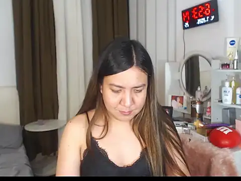 stellahugeX live