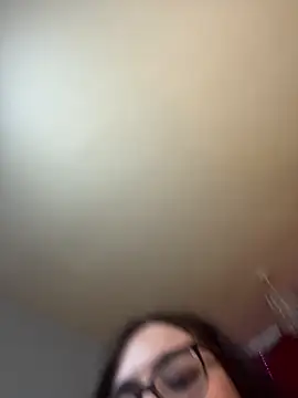 Curvy_bigtitts live