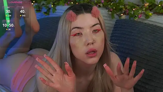 LindaThackerr live
