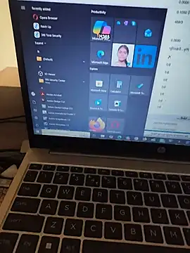 u_wan_me live