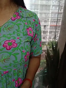 Queenlipx live