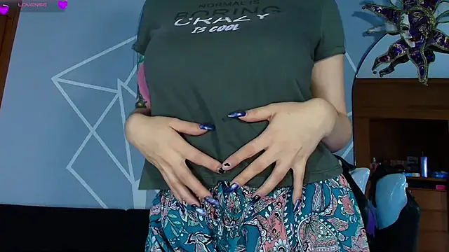 karlamoon23 live
