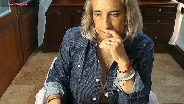 MonserratGray live