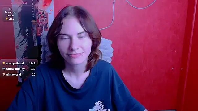 Fiona_Night live