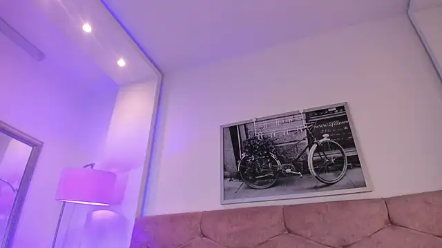 Ashley_White07 live