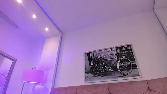 Ashley_White07 live