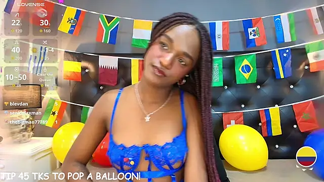 Chloebrunnie live
