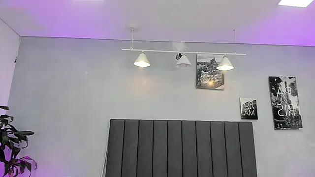 kendra_london live