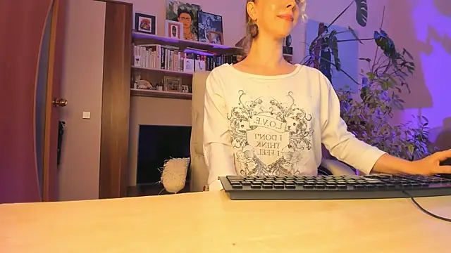 LylithSkye live