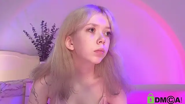 Rochelle_kitty live