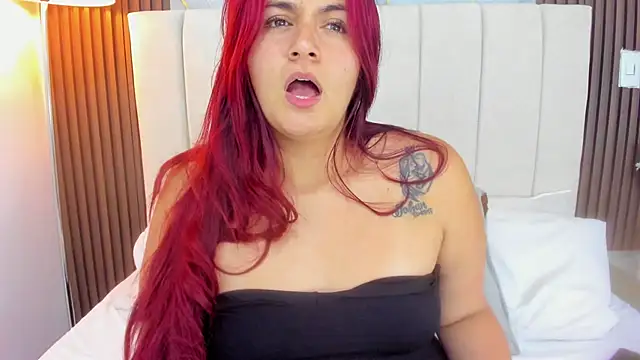 Victoria_Guzman live