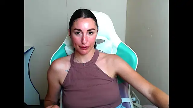 Cammil1a_horn live