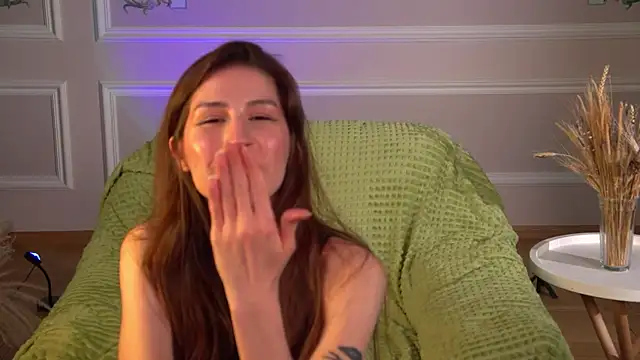 Sarah_rude live