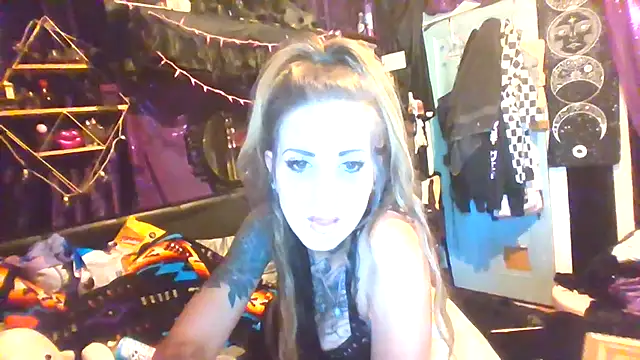 allymoon1369 live