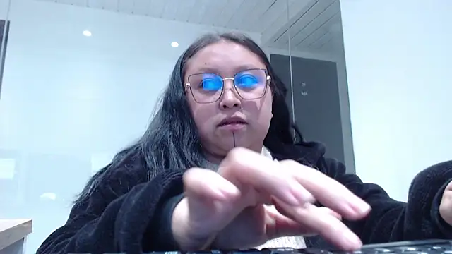 Hannah_Percy live