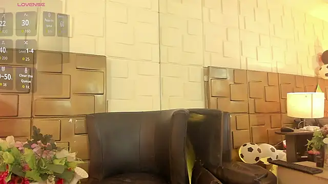 NaomyRivera live