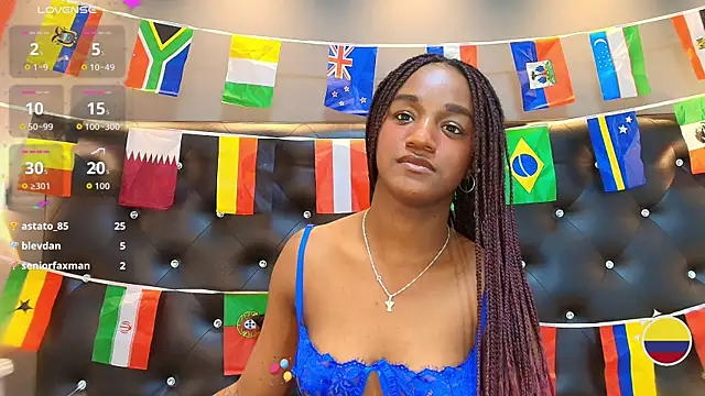 Chloebrunnie live