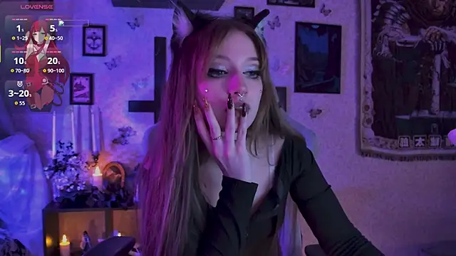 LiliLuna live
