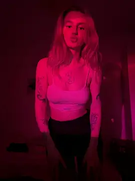 blondiedoll live