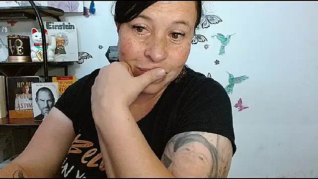 LauraMallioni live