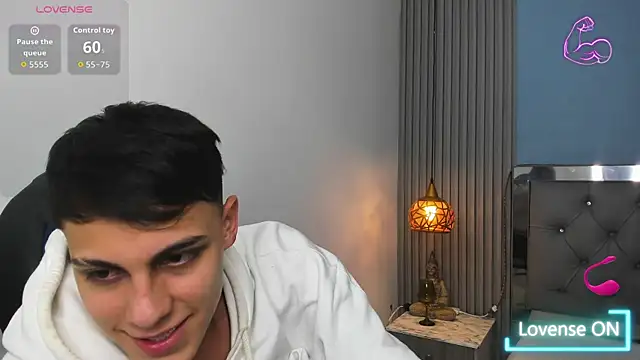 Ethanx18_ live