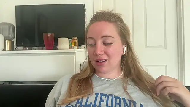 arielsweetieee live