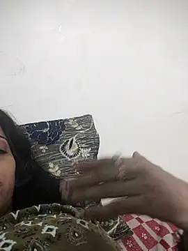 Soniya_Roy live