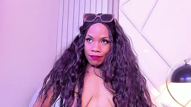 LailaDavidson live