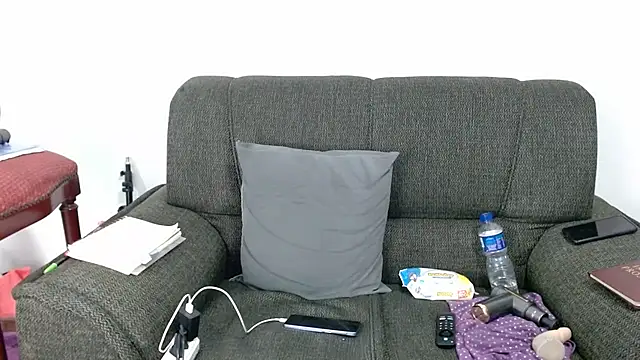 NinaMendes live