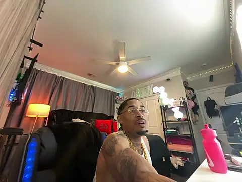 StillArQuez live